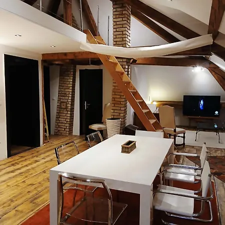 Le Premium Ii - Parking Center